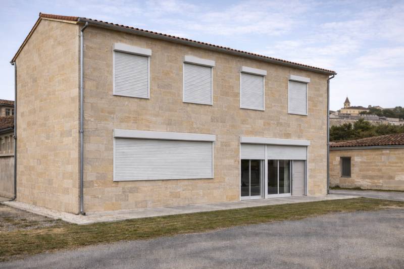 Installation de volets roulants à Blaye | Un projet sur mesure en Gironde